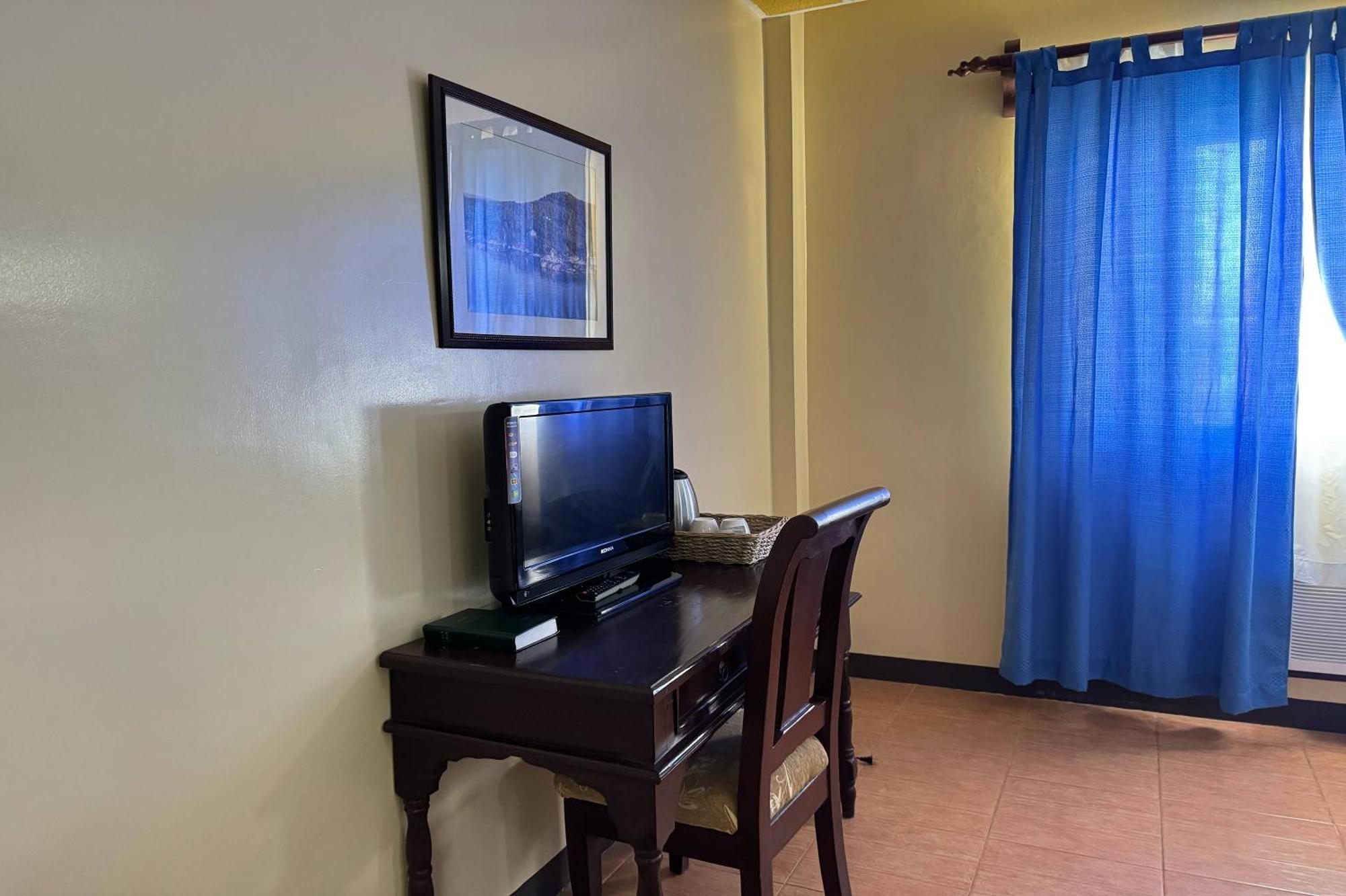 Ovemar Resort Hotel Near Vigan Exterior photo
