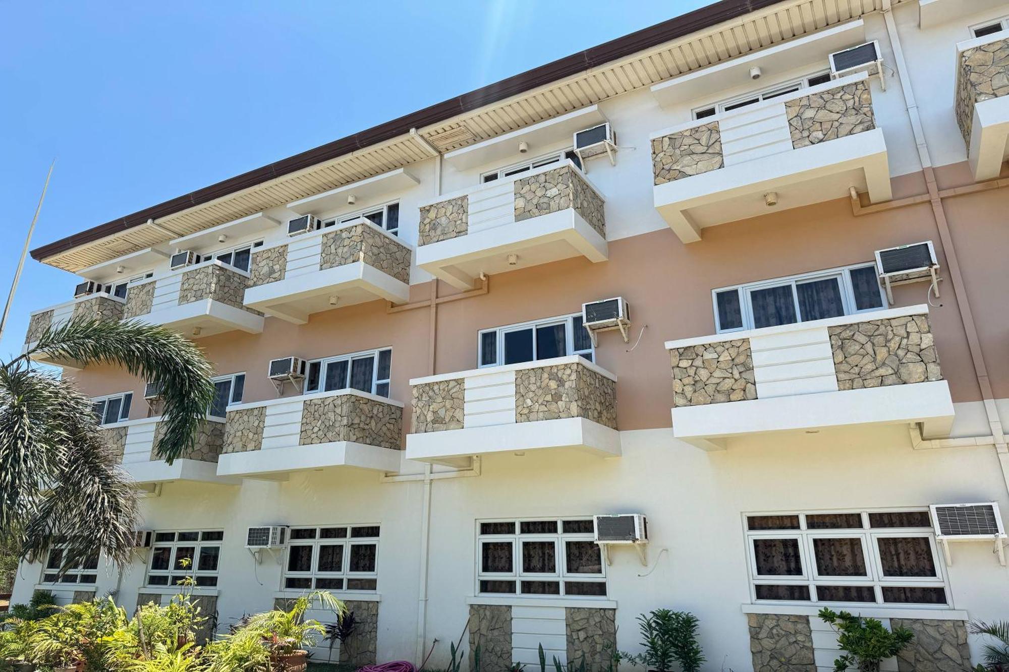 Ovemar Resort Hotel Near Vigan Exterior photo